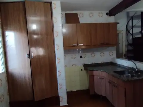 Depto Tipo Casa en Alquiler de 3 ambientes