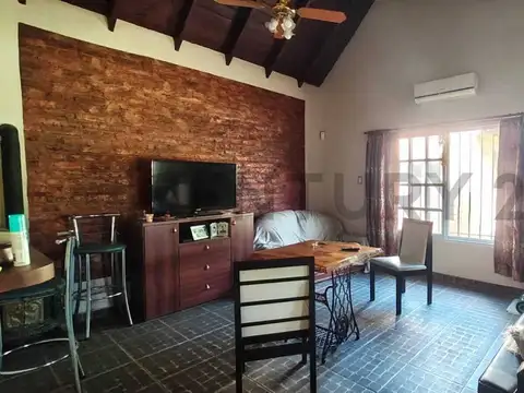 Casa en Venta en Don Torcuato, USD 238.000