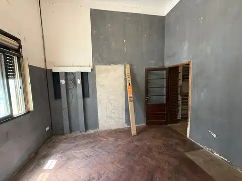 Local en Alquiler en Villa Pueyrredon, $ 700.000