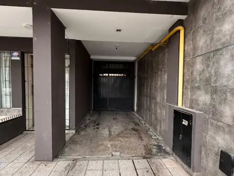 COCHERA EN ALQUILER - SAN JUAN 969