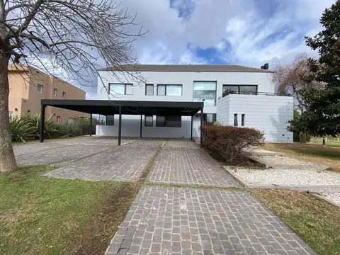 CASA EN VENTA HARAS SANTA MARIA - LOS EUCALIPTUS