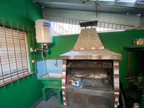 VENTA PH 3 AMBIENTES CON PATIO CASTELAR