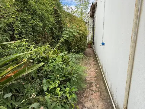 CASA + QUINCHO - CENTRO DE BARADERO - VENTA