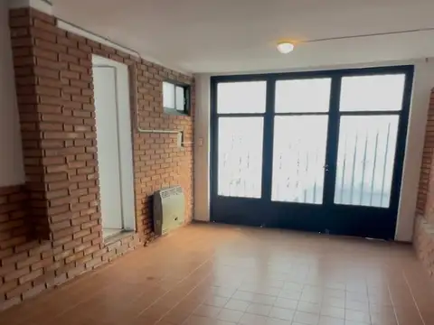 Depto Tipo Casa en Venta con 1 cocheras