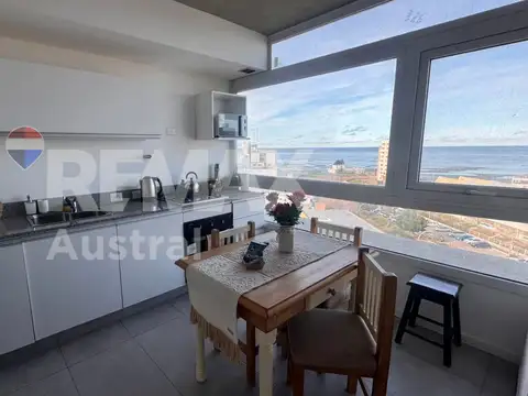 Avenida Hipólito Yrigoyen 1000