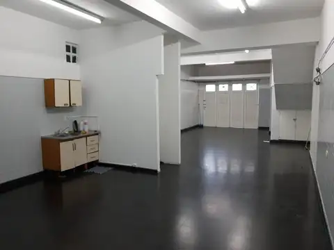 Venta de local en Liniers.