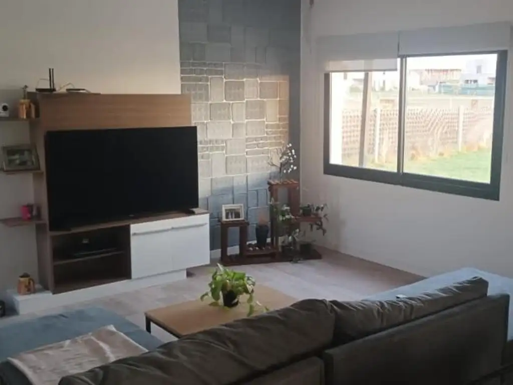 Casa en Alquiler en Pueblos Del Plata - Sebastian Gaboto