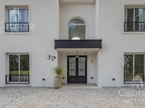 Casa en Alquiler de 3 dormitorios