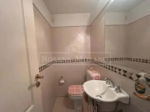 Casa 4 ambientes con 4 baños