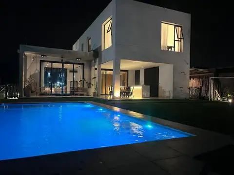 Club de Campo La Martona, ruta 205 al 55