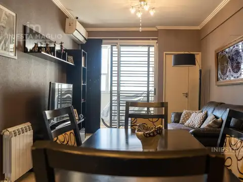 Depto Tipo Casa 4 ambientes con 2 baños