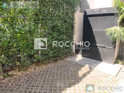 Depto Tipo Casa en Venta con 1 cocheras