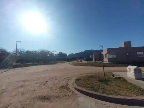 Terreno en Venta en Juana Koslay, USD 32.500