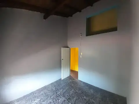 Depto Tipo Casa en Alquiler con 1 cocheras