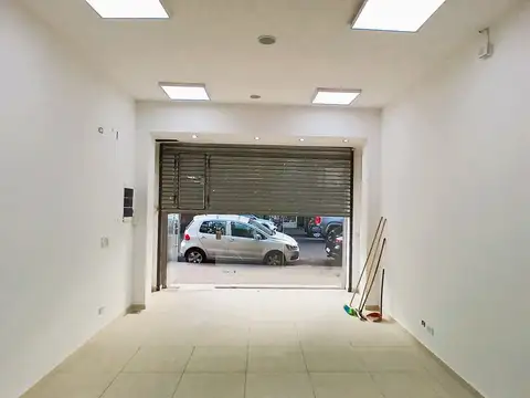 Local comercial - Zona 46 y 8