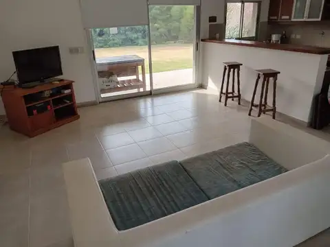 Casa en Alquiler de 3 dormitorios