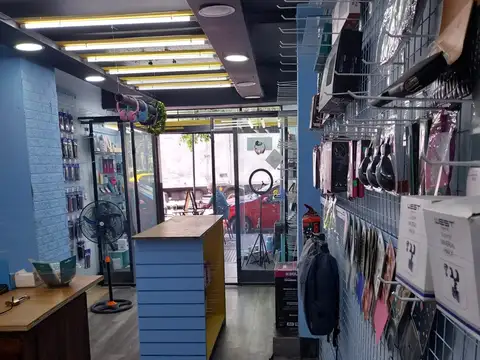 Local en Alquiler en Flores, $ 1.600.000