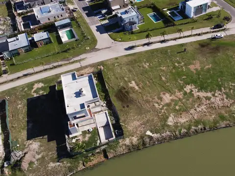 Terreno en Venta 20  mts Frente