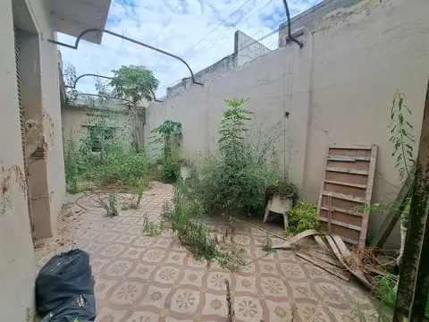 VENTA/PERMUTA Terreno para constructora, casa a reciclar. República de la Sexta, Rosario