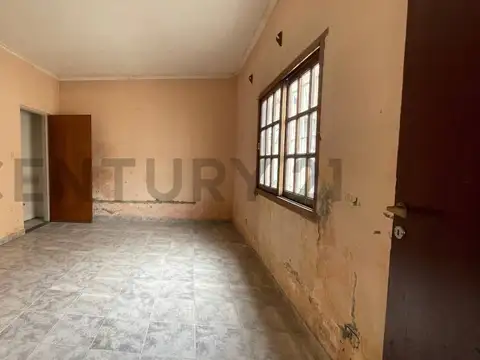 Casas sobre mismo lote sin subdivisión, en Monte grande