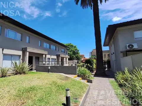 PH tres ambientes en Moron Norte venta