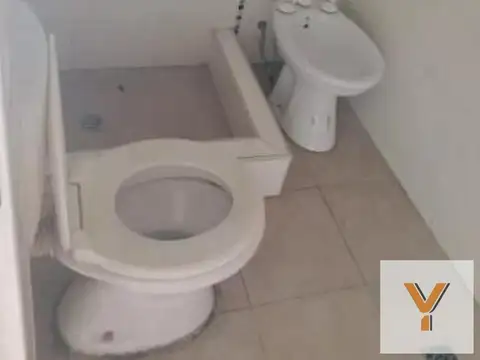 Casa en venta - 2 Dormitorios 2 Baños - 110Mts2 - Ramos Mejía