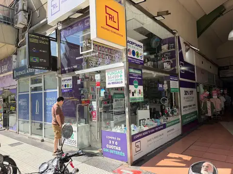 AV. SANTA FE al 1100 ESQUINA AV. 9 DE JULIO