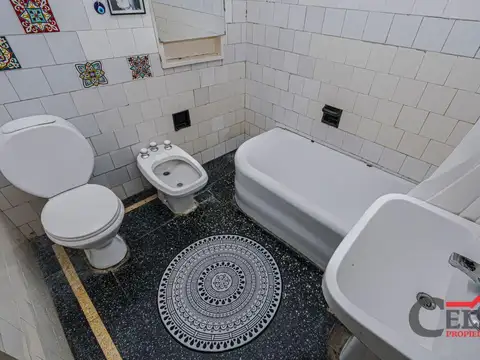 Depto Tipo Casa en Venta 50 años