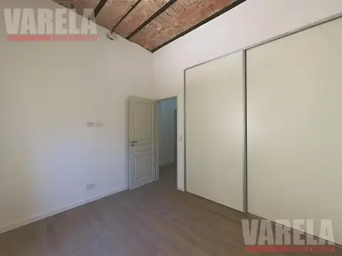 Departamento Apto Credito! 4 amb-Primer Piso.c/baños,patio y Terraza.Bajas Expensas.U$s 230.000