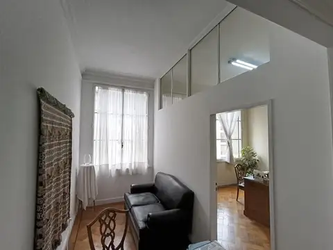 Oficina 4 ambientes con 2 baños