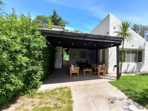 VENTA CASA EN BARRIO LAS BRISAS COUNTRY CLUB- PILAR