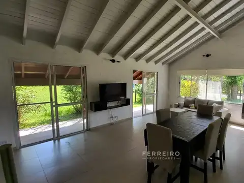 VENTA CASA EN BARRIO LAS BRISAS COUNTRY CLUB- PILAR