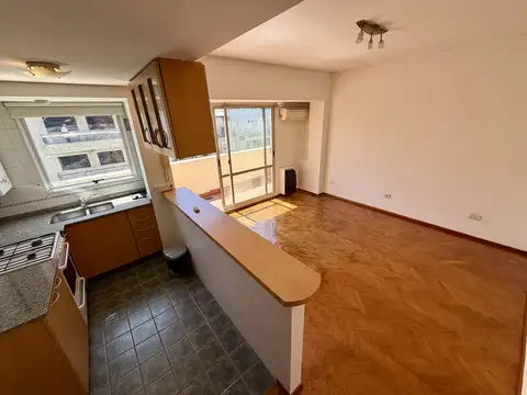 DEPTO 2 AMB CON COCHERA EN EXCELENTE UBICACIÓN