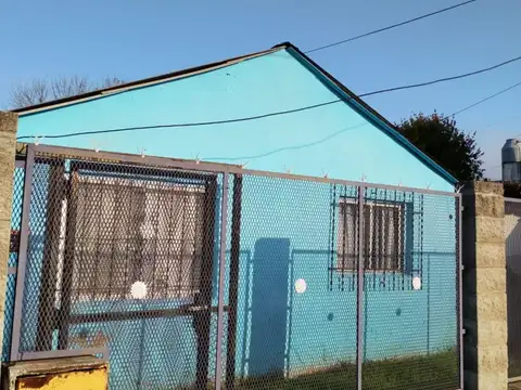 Alquiler de casa con dos habitaciones en Llavallol