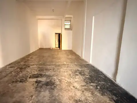 Local en Venta 61 años