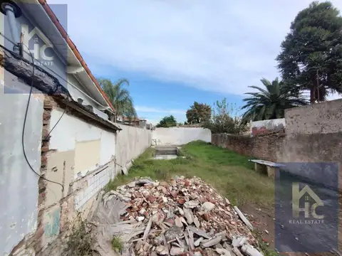 VENDE - LOTE  -  PISCINA CON JACUZZI- OPORTUNIDAD INVERSOR-