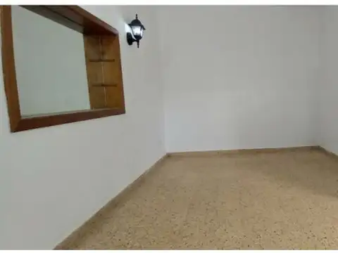 Santander 1200, Piso 0