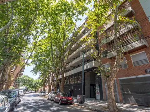 Venta   2 ambientes amplios. Nuñez. Calidad, diseño y gran balcón terraza con parrilla. Amenities