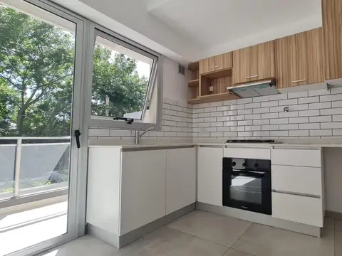 VENTA DEPARTAMENTO 2 AMB COCHERA OPCIONAL ED. TOWER .QUILMES