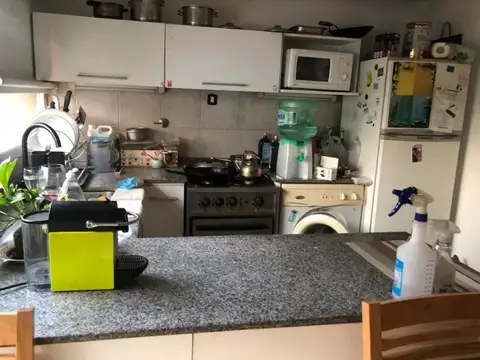 Impecable y amplio 2 amb.  - Edificio de 10 años