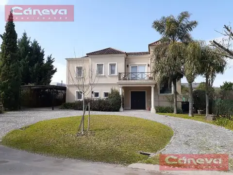 EXCELENTE PROPIEDAD EN  GALAPAGOS**VENTA  CON RENTA  U$ D 440.000.- 4 DORMITORIOS