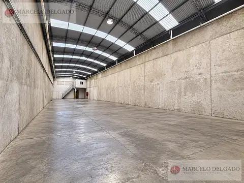 Galpon en Alquiler en Villa Dominico, USD 2.800