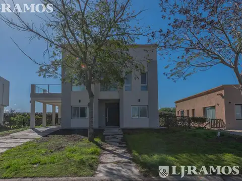 Casa en Alquiler en Puertos, USD 2.790
