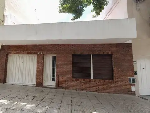 Casa en Venta en Villa Pueyrredon, USD 195.000