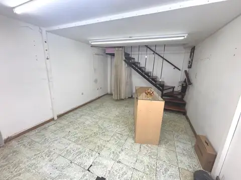 Local en Venta 40 años