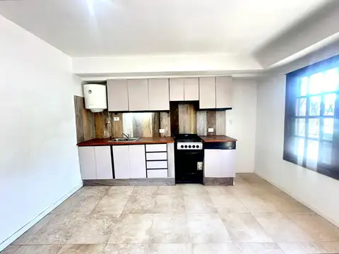 MANUEL OCAMPO al 2500