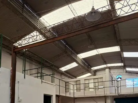 Galpon en Alquiler en Ramos Mejía, $ 2.600.000
