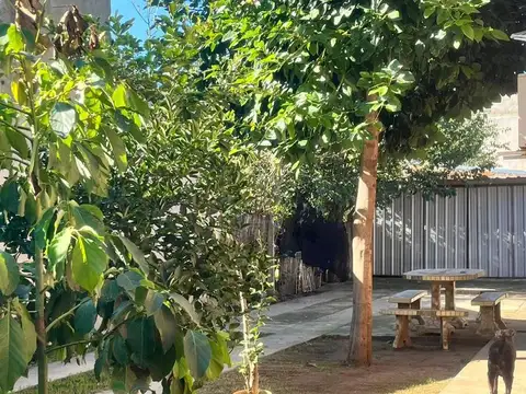 Casa 5 ambientes con 2 baños