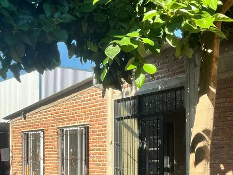 Casa en Venta con 6 cocheras