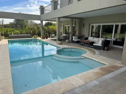 Casa en Alquiler de 5 dormitorios